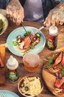 Johnnys_BB_recipe_Smoky_sandwich_Portrait_WEB.jpg_KVI_18415 (1)